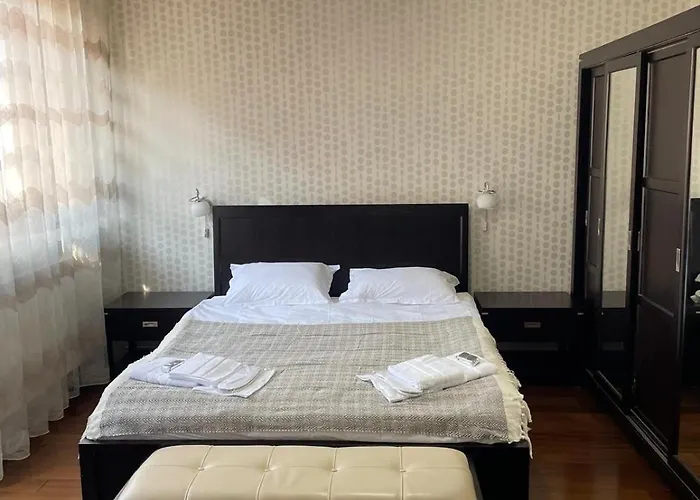 Luxury Center Apartment