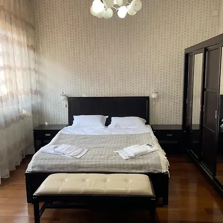 Luxury Center Apartment